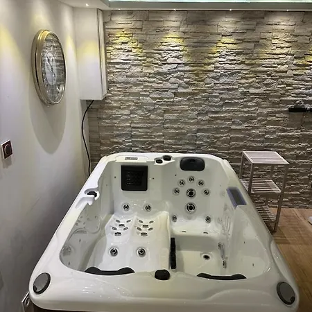 Agreable Maison Avec Jacuzzi Prázdninový dům