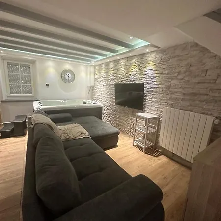 Agreable Maison Avec Jacuzzi Prázdninový dům